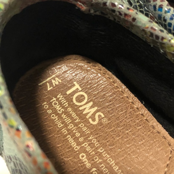 Toms Blue Leather Printed Mosaic Classics Flats - Picture 7 of 8